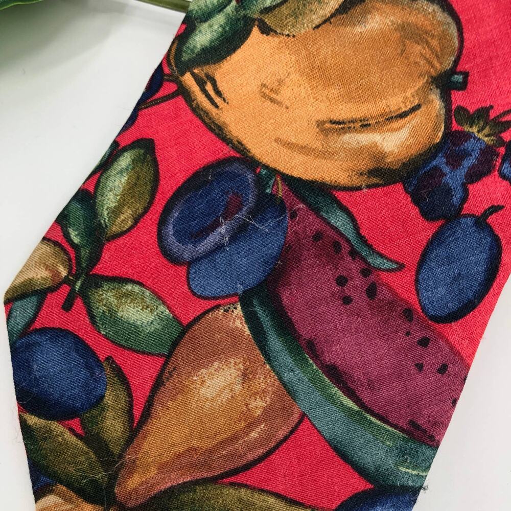 Vintage Lands' End Red Fruit Watermelon Pear Blueberries USA Made Silk Neck Tie - Picture 3 of 7